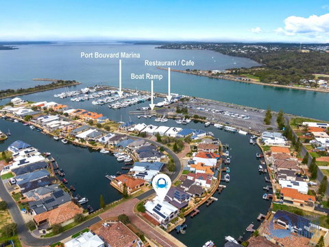 Canal Escape In Wannanup - Darwin Holiday 1