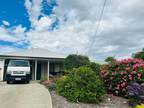 CandE On Wheelton - Darwin Holiday 1