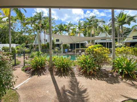 Canopy Chalet 10 - Darwin Holiday 1