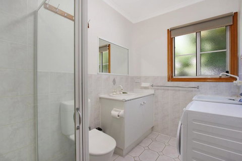 Canyon Walk Unit - On The Ovens River - Darwin Holiday 3