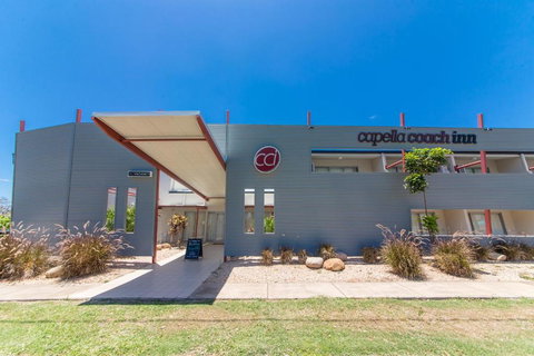 Capella Coach Inn - Darwin Holiday 0
