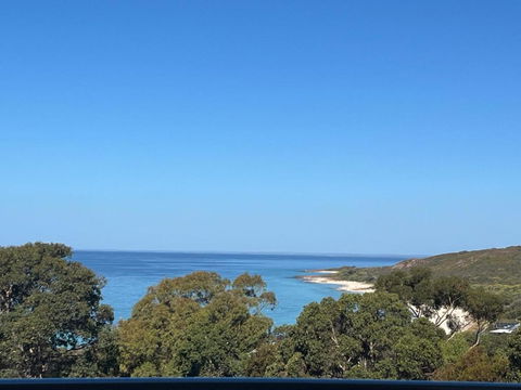 Carnarvon Castle Eagle Bay - Darwin Holiday 4