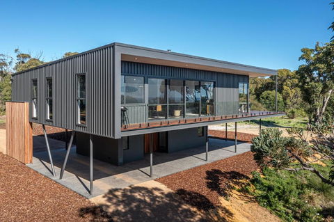 Carpe Artes -architectural Bushland Home, Marg Riv - Darwin Holiday 0