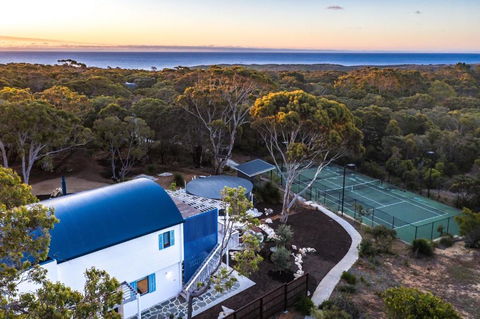 Carpe Mykonos - BRAND NEW HOME - Bushland Retreat - Darwin Holiday 0