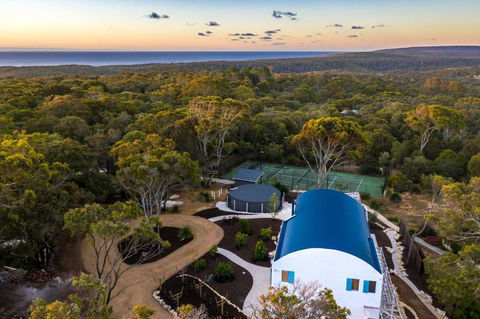 Carpe Mykonos - BRAND NEW HOME - Bushland Retreat - Darwin Holiday 4