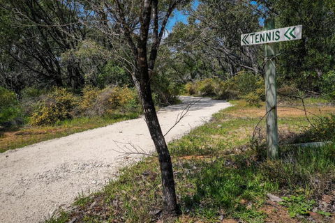 Carpe Vino - Quiet Bushland Home, Margaret River - Darwin Holiday 3