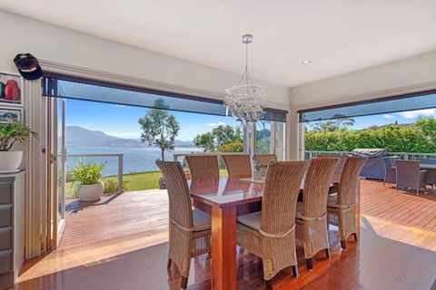 Casa Con Vista Luxury Waterfront Home, Sleeps 10 - Darwin Holiday 2