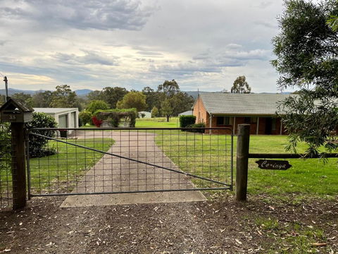 Carinya Cottage Hunter Valley - Nature Retreat - Darwin Holiday 0