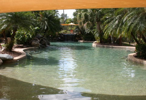 Cairns Golf Course Apartment - Darwin Holiday 0