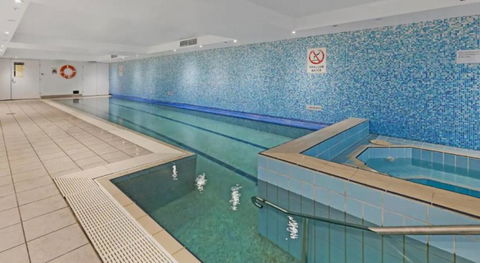 Central 1-Bed With Parking, Pool, Sauna & Gym - Darwin Holiday 3