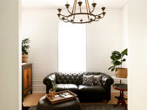 Castlebar - Superior Boutique Accomodation - Steps To Pakington Street - Darwin Holiday 1