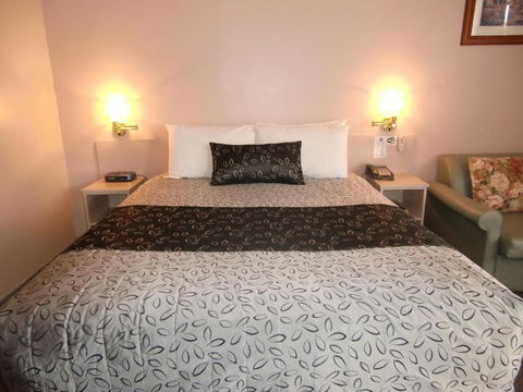 Castle Motel Bairnsdale - Darwin Holiday 3
