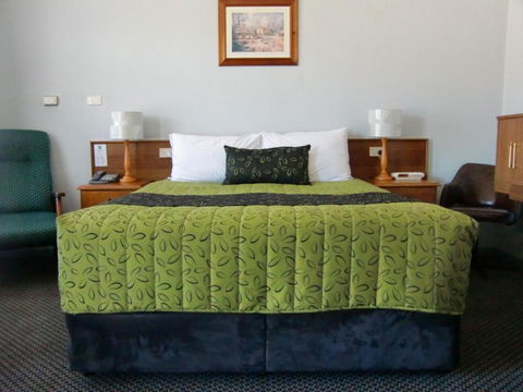 Castle Motel Bairnsdale - Darwin Holiday 4