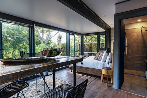 Castlemaine Gardens Luxury Glamtainer - Darwin Holiday 1