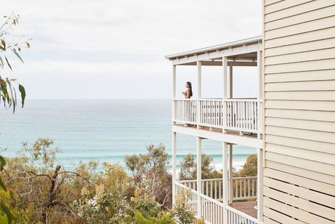 Cathedral Rock Lookout - A Dreamy Beachfront Stay - Darwin Holiday 0