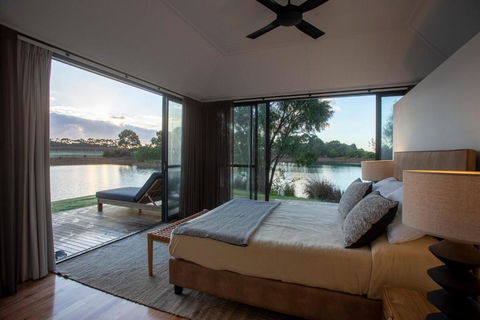 Caves Road Vineyard Retreat - Darwin Holiday 3