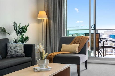 CBD Modern 2BR Free Parking - Darwin Holiday 3