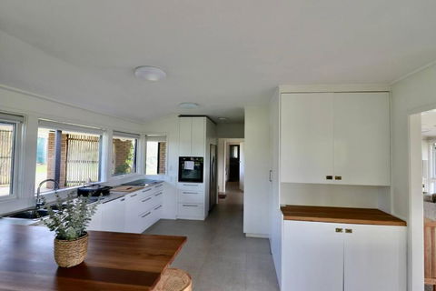 Cedric House - Darwin Holiday 1