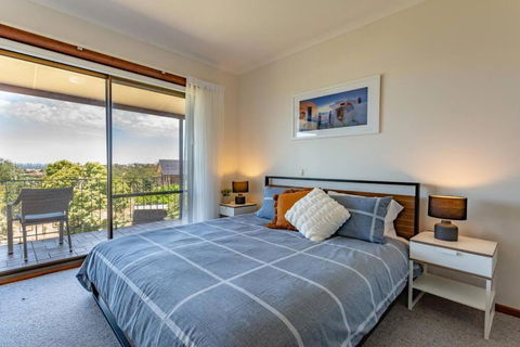 Celestial Heights - Stunning Views Of City & Bay - Darwin Holiday 2