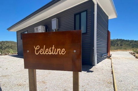 Celestine - 1 Bed Cabin With Outdoor Bath - Kundalini Lodge - Darwin Holiday 1