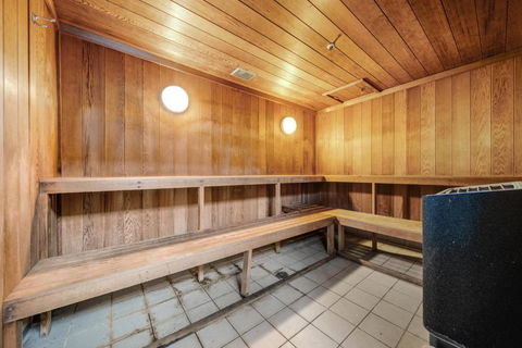 Center 1-Bed With Sauna, Gym, BBQ & Parking - Darwin Holiday 4