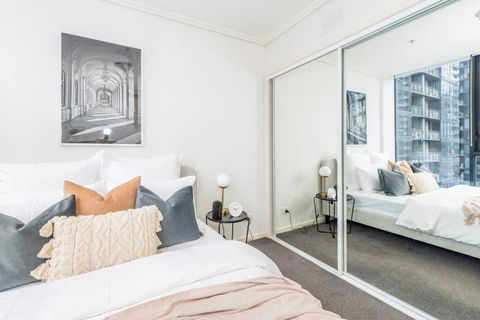 Central 1BR Southbank Apartment - Darwin Holiday 2