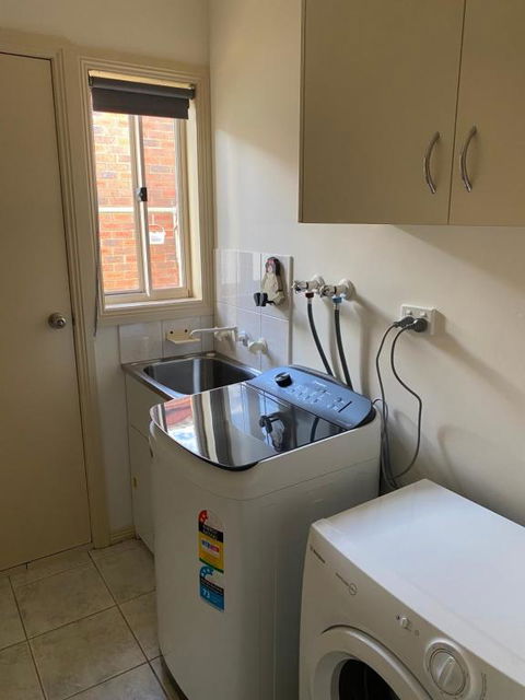 Central 2BR 2B Townhouse - Darwin Holiday 4