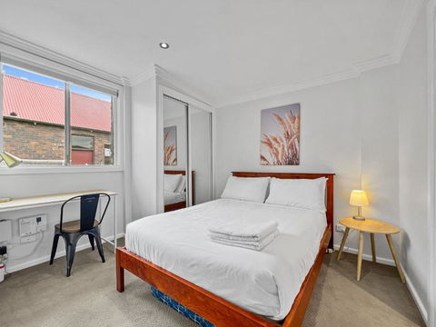 Central Armidale 2-Bedroom Apartment - Darwin Holiday 4