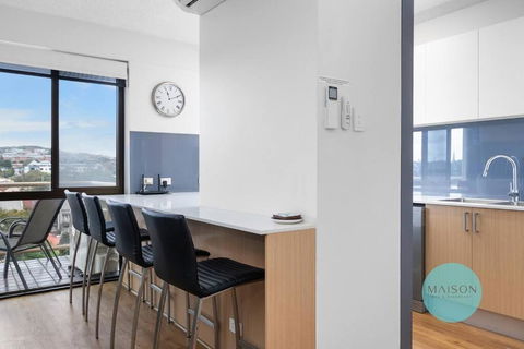 Central Cooks Hill Apartment - Darwin Holiday 1
