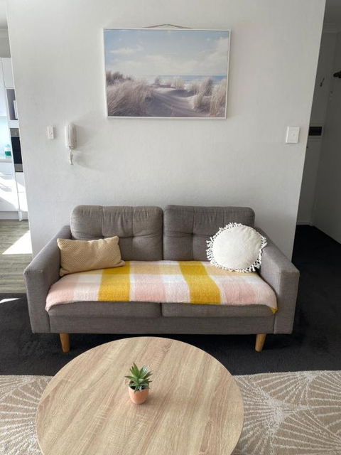 Central Cronulla Apartment Nestled In The Treetops - Darwin Holiday 3