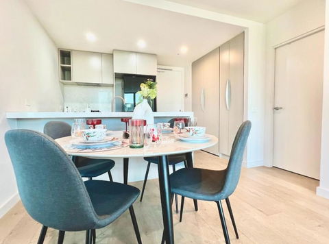 CBD Central 3-Bedroom 2 Baths 5 BEDS Pool Sauna Gym Carpark City Sky View - Darwin Holiday 3