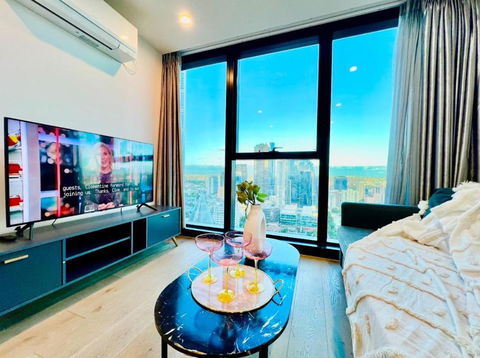 CBD Central 3-Bedroom 2 Baths 5 BEDS Pool Sauna Gym Carpark City Sky View - Darwin Holiday 4