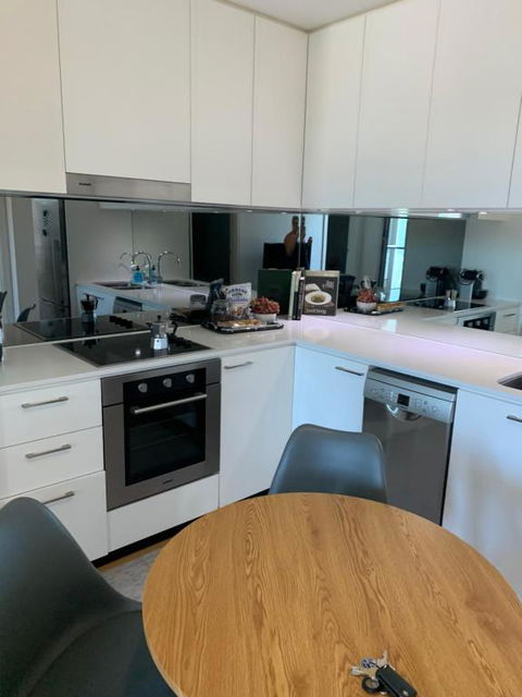 Central Market Precinct Luxury Apartment - Darwin Holiday 2