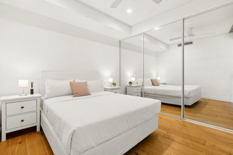 Central, Modern 1 Bedroom With Air-con & Balcony - Darwin Holiday 4