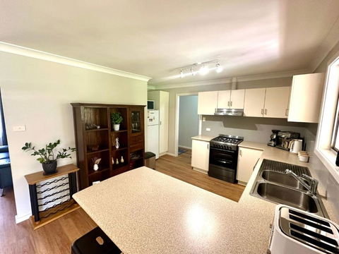 Central Nannup Holiday Home - Darwin Holiday 3