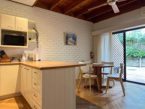 Central Noosa Location, Noosa Heads - Darwin Holiday 2