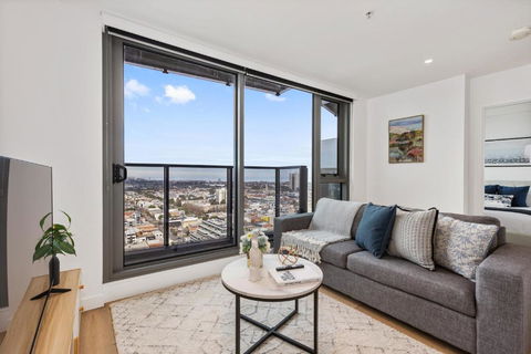 Central Southbank 2BR Apt W Stunning City Views! - Darwin Holiday 1