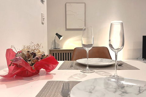Central Stylish 1 Bedroom With Balcony And Air-con - Darwin Holiday 4