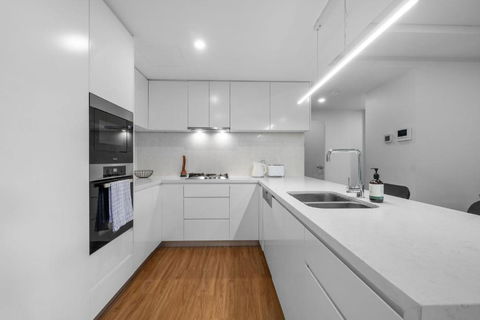 Centrally Located Pymble Apartment - Darwin Holiday 1