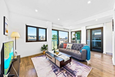 Centre Of Newtown 1 BED APT - Darwin Holiday 1