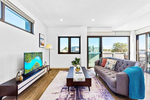 Centre Of Newtown 1 BED APT - Darwin Holiday 2