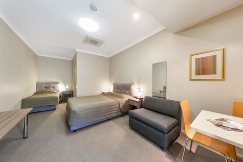 Cessnock Motel - Darwin Holiday 3