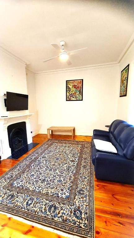 Character 1880s Renovated Cottage - Quiet Location - Darwin Holiday 3
