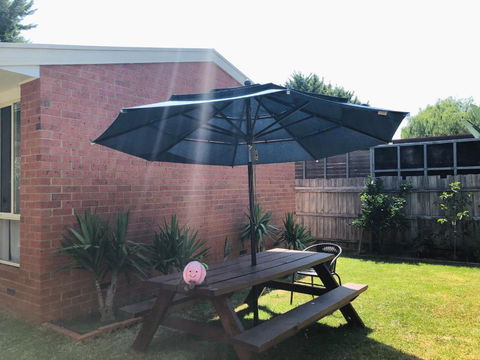 Charlie Sweet Home At Mornington Peninsula - Darwin Holiday 3