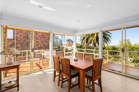 Charming 2-Bed Townhouse 5-Min From Beach - Darwin Holiday 0