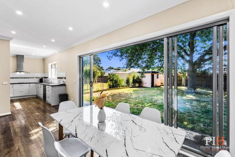 Charming 3 Bdr Near Town Centre - Darwin Holiday 3