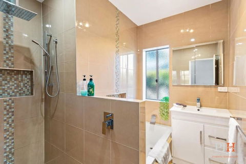 Charming 3 Bdr Near Town Centre - Darwin Holiday 4