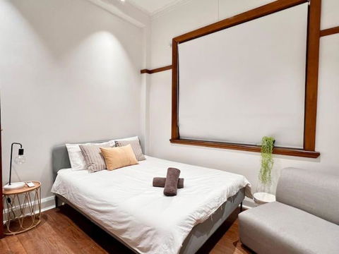 Charming Central Unit In Authentic Building - Darwin Holiday 4