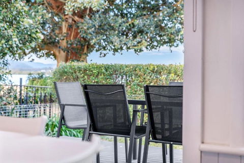 Charming Cottage By The Water Pet Friendly WoyWoy - Darwin Holiday 4
