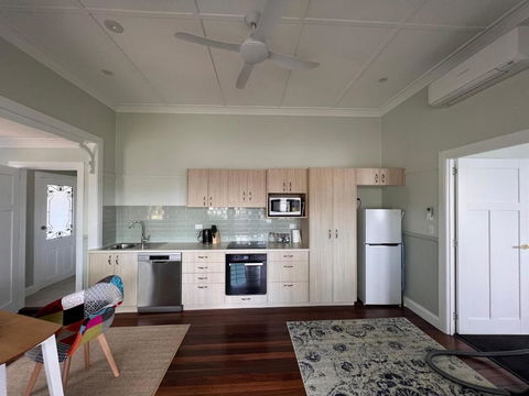 Charming Lismore Townhouse - Darwin Holiday 4